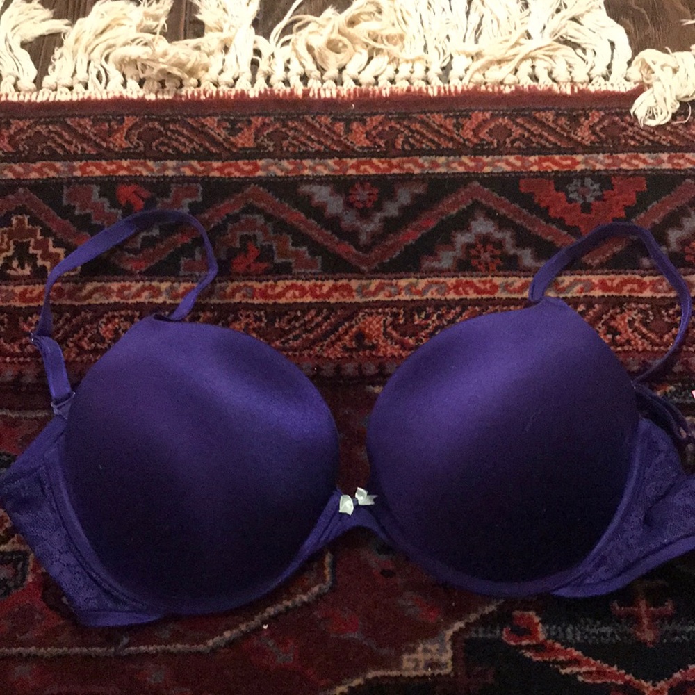 Betsy Johnson purple bra. Size 36D.